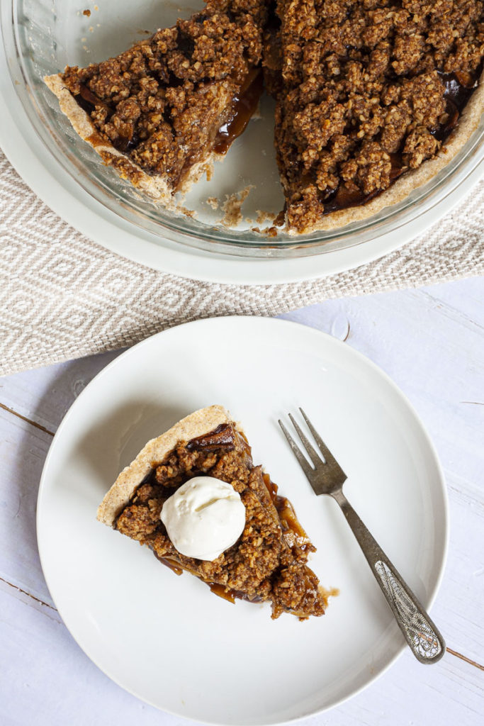 Apple Crisp Pie