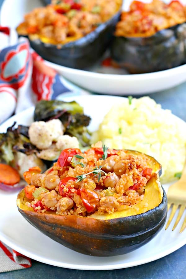 Vegan-Stuffed-Acorn-Squash-Thanksgiving